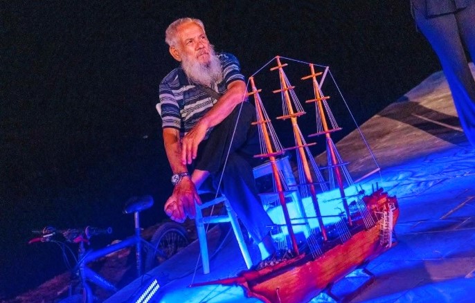 Një ‘hartë memece për të mbyturit” dhe harresën e eksodit shqiptar