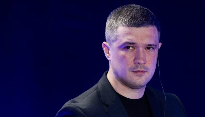 Ish-ministri ukrainas Fedorov bën thirrje për zgjedhje në Ukrainë, rritet presioni ndaj Zelenskyt