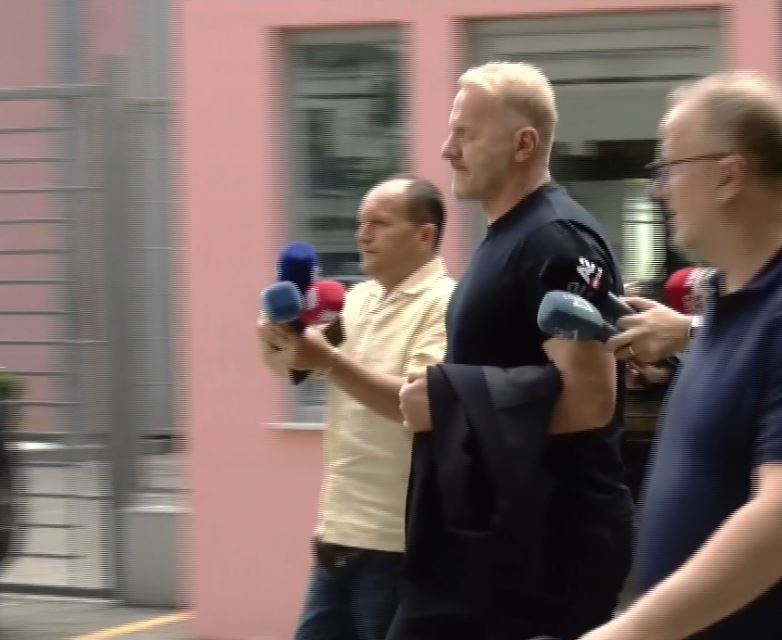 Vila e Belinda Ballukut në Dhërmi në emër të tij, ish-futbollisti Igli Tare pyetet për rreth 3 orë në SPAK
