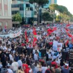 Sot protesta e 84-t në Tiranë, qytetarët do të dalin sërish në shesh me parullën “Rama në burg, Berisha në burg”
