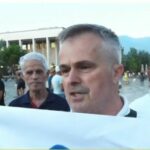“Faleminderit News24 që përcjell realitetin”/ Qytetari nga Italia në protestë: Duhet të kthehemi në vendlindje, po na zhdukin